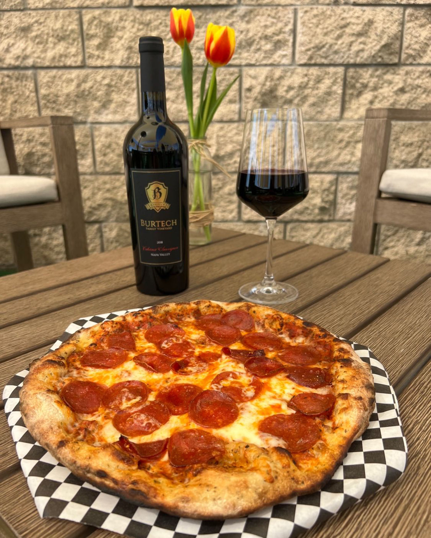 Pizza and wine